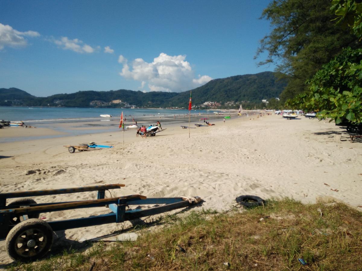 Hotel White Sky Boutique Patong Esterno foto