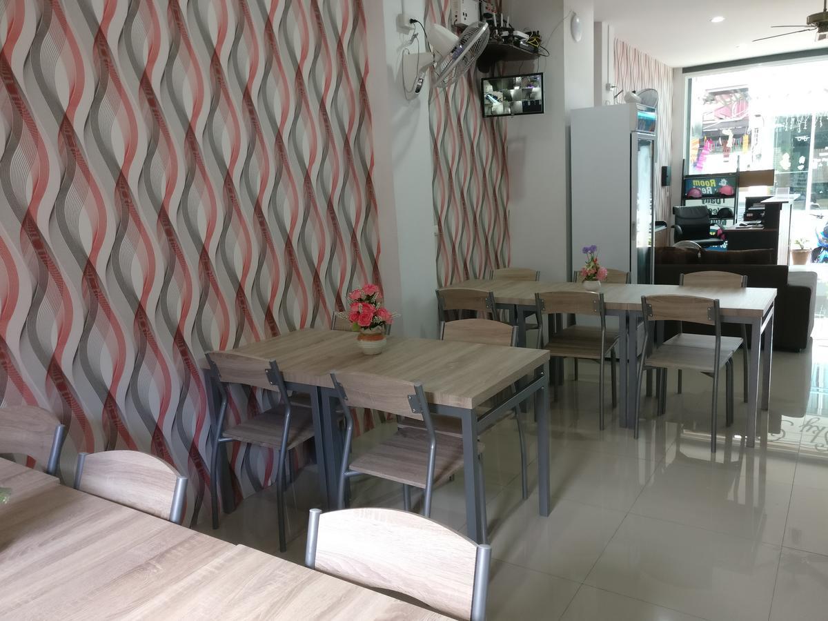 Hotel White Sky Boutique Patong Esterno foto