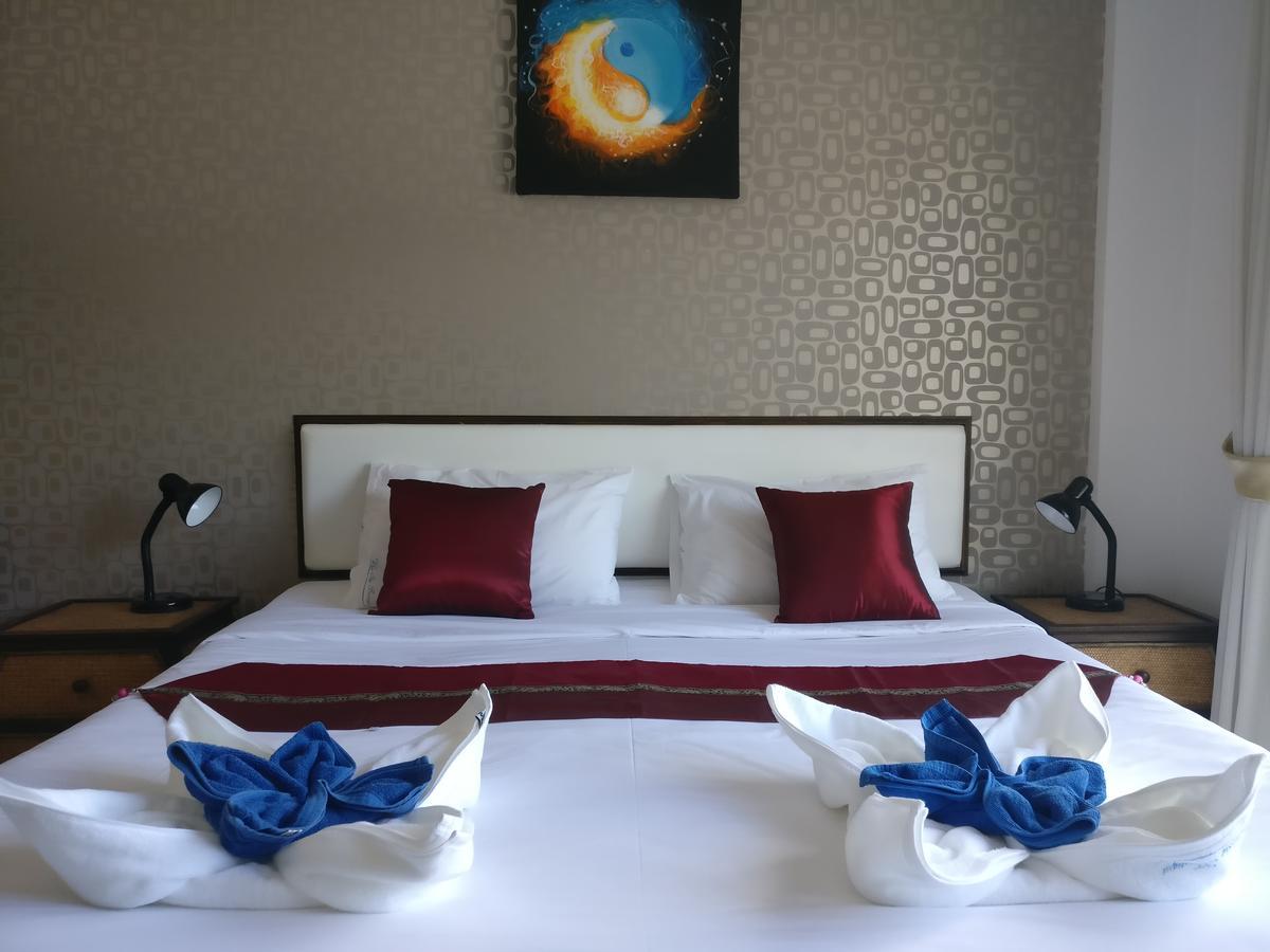 Hotel White Sky Boutique Patong Esterno foto