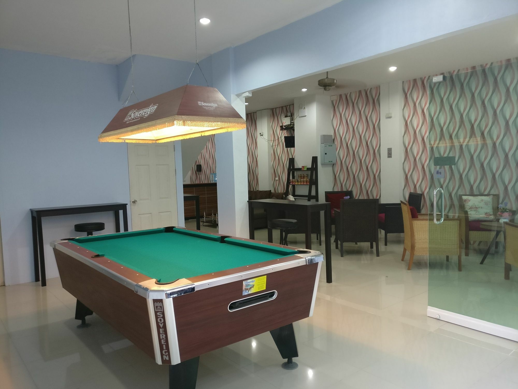 Hotel White Sky Boutique Patong Esterno foto